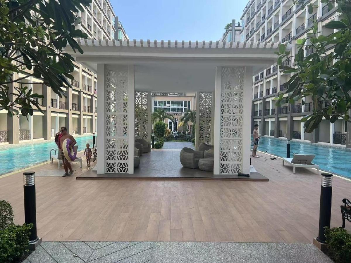 Romantic Beach Apartment芭堤雅水系高档酒店式公寓可做饭 Jomtien Beach Exterior foto
