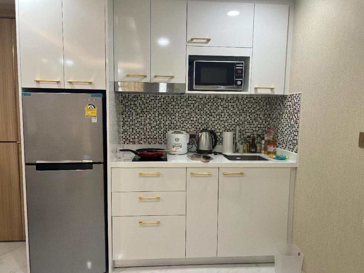 Romantic Beach Apartment芭堤雅水系高档酒店式公寓可做饭 Jomtien Beach Exterior foto